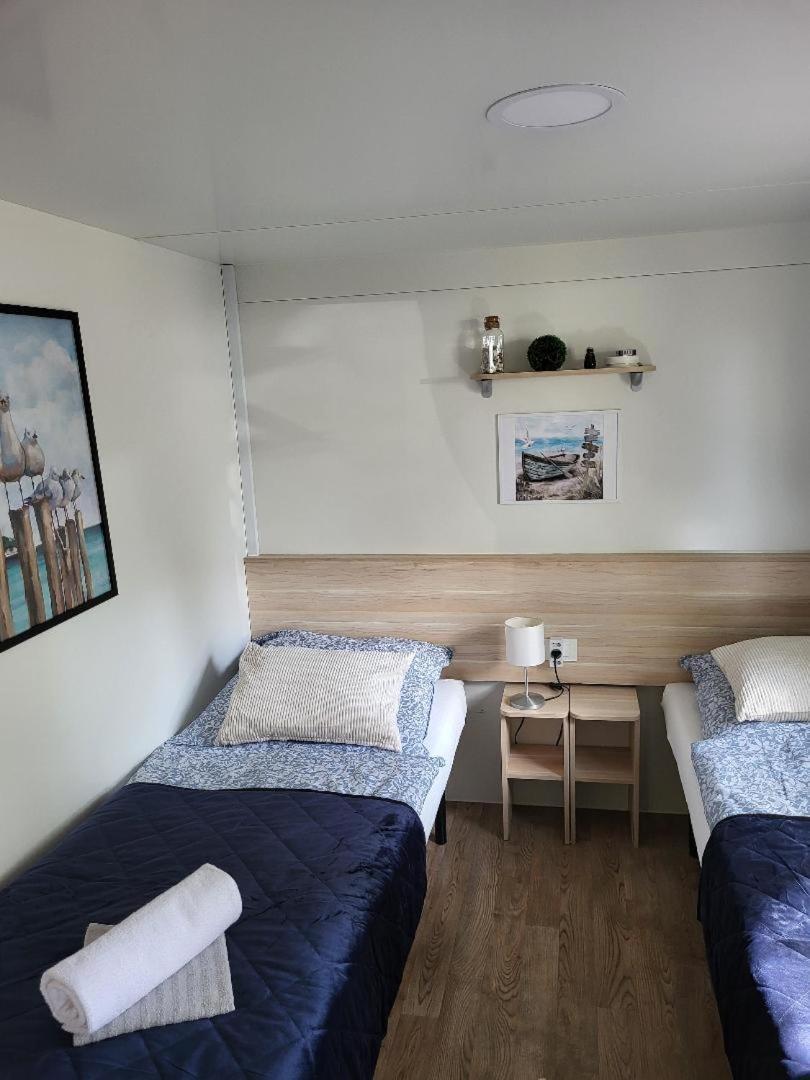 Mobilheim Andrea Wunderschoene Ferienwohnung Direkt Am Meer Jezera Eksteriør bilde